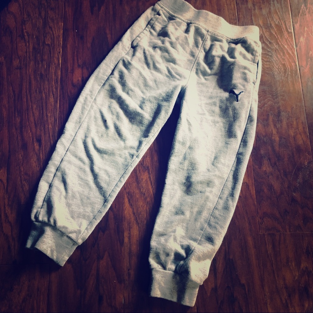 💙4 for $15💙 boys puma sweats